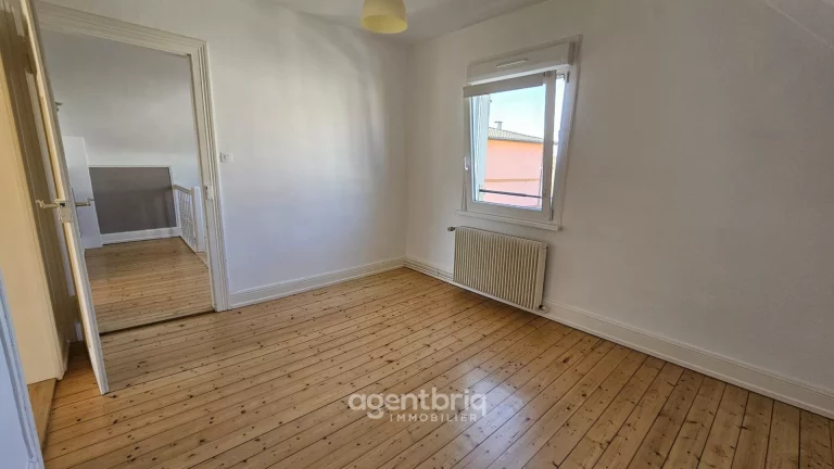 +1 Milieu _ Chambre (2)